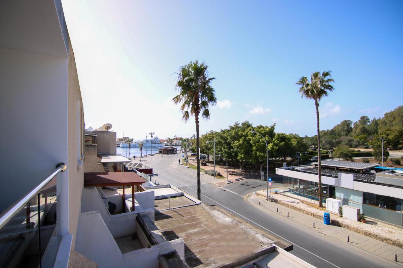 Phaedrus Living - Seaside Executive Flat Harbour 201 Apartment Paphos Bagian luar foto